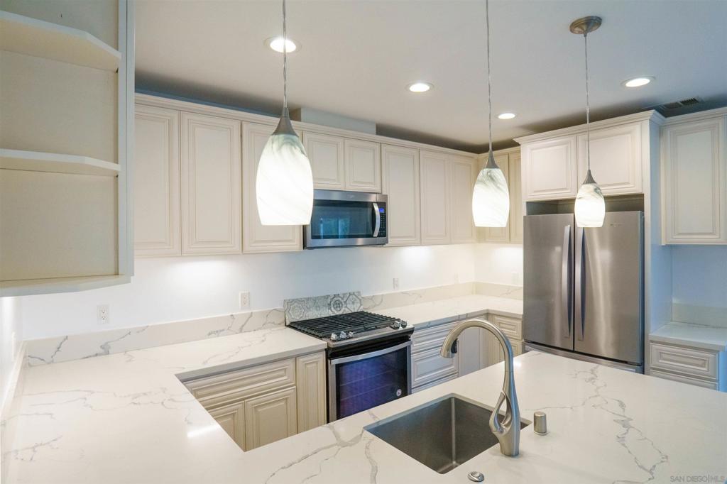 MLS #250018206SD img 8