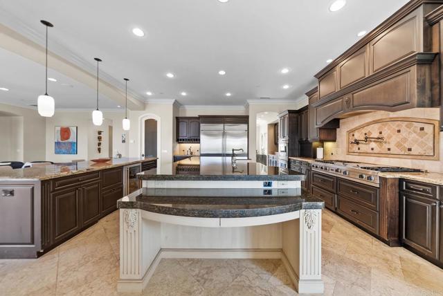 5102 Espinoza Road, El Cajon CA: https://media.crmls.org/mediaz/98a11e9d-5075-4c2d-89af-fe17924feac9.jpg