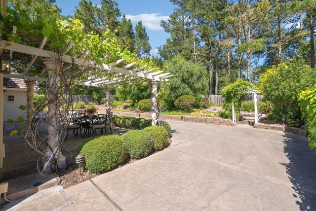 4071 Los Altos Drive, Pebble Beach CA: https://media.crmls.org/mediaz/98a2705b-745e-47a2-8b13-a2690fdd8991.jpg