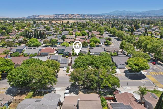 390 Bluefield Drive, San Jose CA: https://media.crmls.org/mediaz/98a3c2e9-ce58-431f-9d95-fd9bed5e7c19.jpg