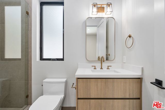 4647 Morse Avenue, Sherman Oaks CA: https://media.crmls.org/mediaz/98a3d153-b1d5-481e-afe8-c14447422202.jpg