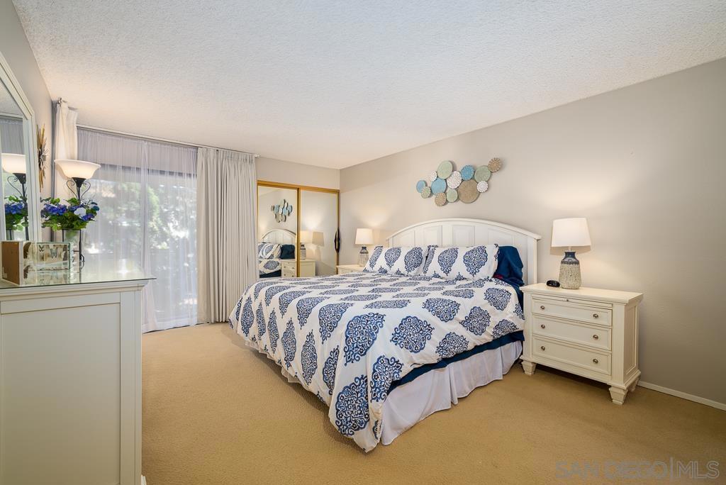 17617 Pomerado Rd - photo 15