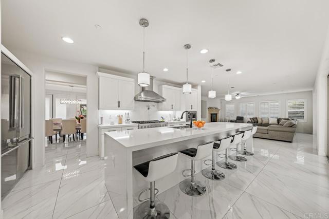 Detail Gallery Image 12 of 68 For 2004 Corte Saltero, Chula Vista,  CA 91914 - 5 Beds | 5/1 Baths