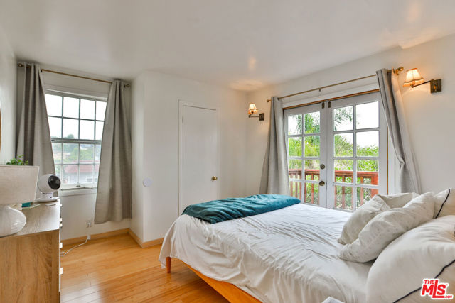 3110 Highland Avenue, Santa Monica CA: https://media.crmls.org/mediaz/98a55588-e207-43ac-b067-8ac091c5fbcf.jpg