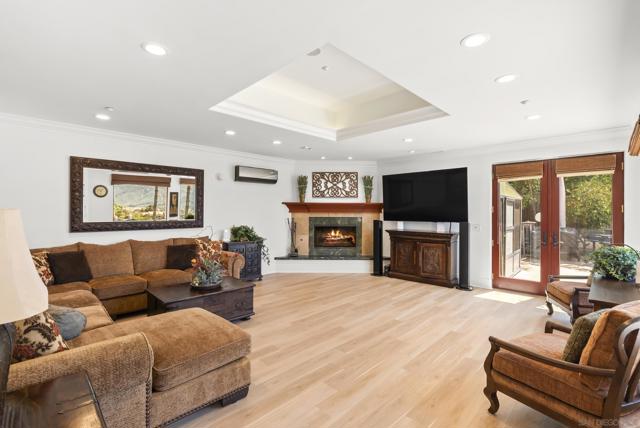 3449 Via Loma Vista, Escondido CA: https://media.crmls.org/mediaz/98a83225-1a03-486a-99cf-94de805d898d.jpg