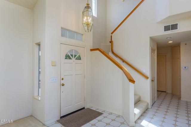 1062 Meadowlark Drive, Fillmore CA: https://media.crmls.org/mediaz/98a833fa-5c24-4aa9-9a65-4fbb2f6c03fc.jpg