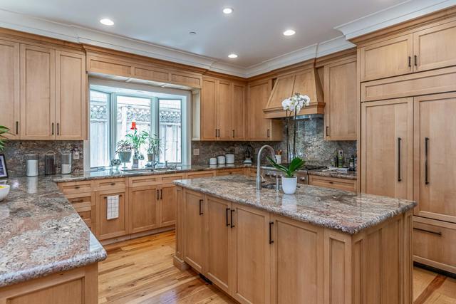 587 Sequoia Avenue, Redwood City CA: https://media.crmls.org/mediaz/98a85697-9bd4-42b0-ad67-a3a3f74024c8.jpg