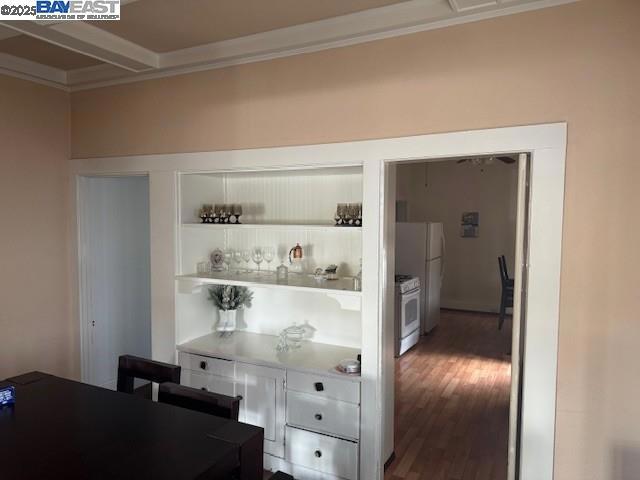 Image 15 of 34 For 1009 Addison Street