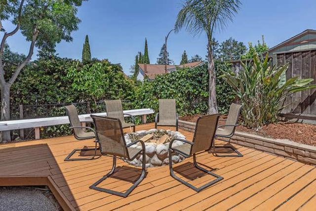 3197 Knightswood Way, San Jose CA: https://media.crmls.org/mediaz/98a8d2ed-2eea-41dd-b5c1-8318582c807d.jpg