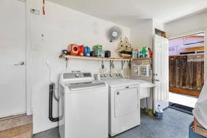 1868 Crinan Drive, San Jose CA: https://media.crmls.org/mediaz/98a91084-ff31-4fd8-a703-e4fd6cdbd634.jpg