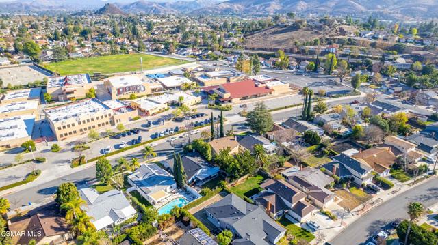 5426 Cedarhaven Drive, Agoura Hills CA: https://media.crmls.org/mediaz/98aa4f95-7438-49d4-84c4-079f3872b0eb.jpg