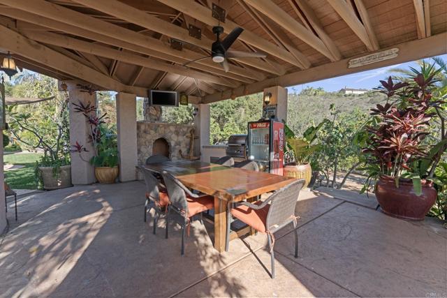 Detail Gallery Image 32 of 73 For 15141 Post Oak Ln, El Cajon,  CA 92021 - 3 Beds | 3/1 Baths