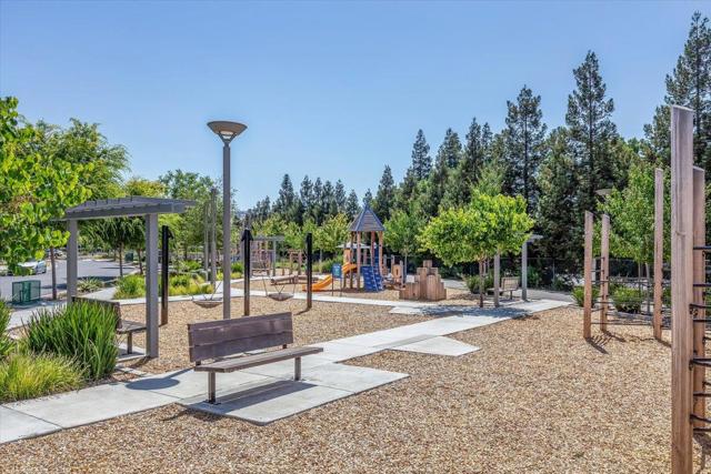 5736 Vibrant Loop, San Jose CA: https://media.crmls.org/mediaz/98aa7464-4f62-4a98-992a-1efec860101d.jpg