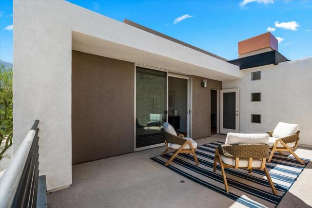 252 Breeze Loop, Palm Springs CA: https://media.crmls.org/mediaz/98aa7512-6a29-4bc0-8d19-08098a00c8fb.jpg