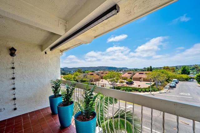 Detail Gallery Image 24 of 60 For 2319 Caringa Way #58,  Carlsbad,  CA 92009 - 2 Beds | 2/1 Baths