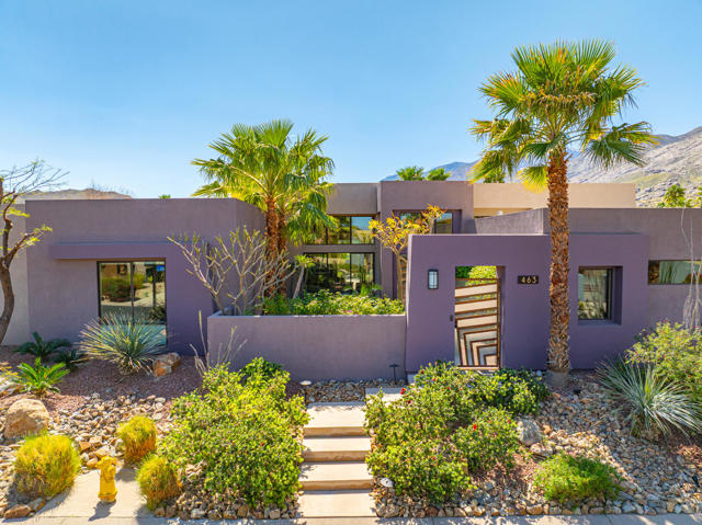 463 Lautner Lane, Palm Springs CA: https://media.crmls.org/mediaz/98ab5a53-ccef-4d55-a922-00fec34cfc8a.jpg