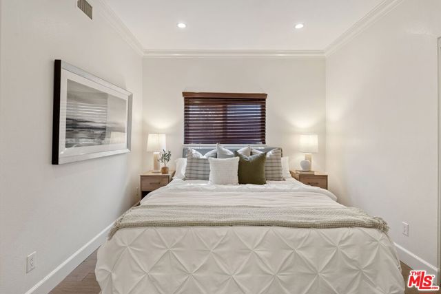 4 Bed Home for Sale in Sherman Oaks, California