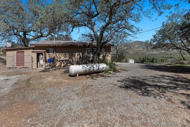 12220 Rebel Wind Rd, Descanso CA: https://media.crmls.org/mediaz/98ad20a1-3e12-4cbd-9689-1257fcb7a2a8.jpg