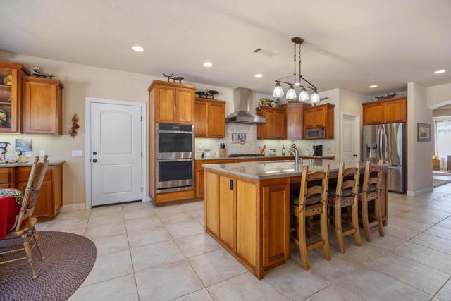 Detail Gallery Image 14 of 60 For 10204 Mount Olympus Valley Rd Rd, Fallbrook,  CA 92028 - 3 Beds | 2/1 Baths