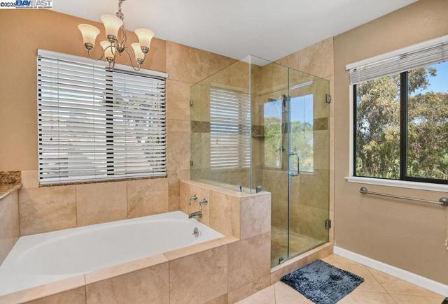 5160 Edgeview Dr, Discovery Bay CA: https://media.crmls.org/mediaz/98ae5139-8ace-407a-baf6-2a4f00d124c6.jpg
