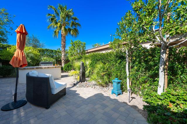 81139 Laguna Court, La Quinta CA: https://media.crmls.org/mediaz/98aea99d-147c-42bc-a0a7-2f84e1511456.jpg