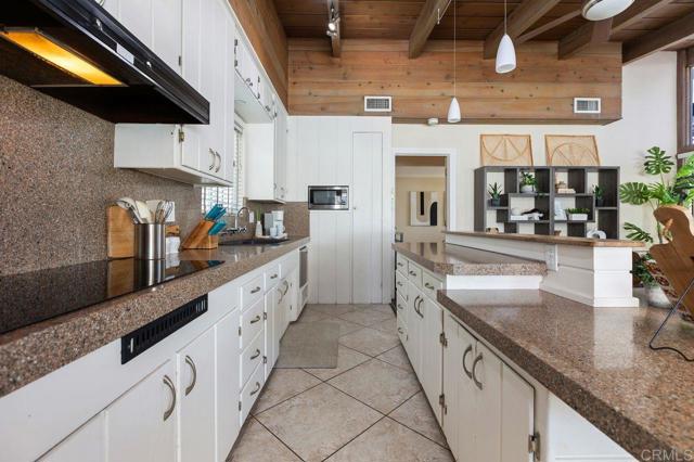 Detail Gallery Image 11 of 47 For 367 Beech Ave, Carlsbad,  CA 92008 - 2 Beds | 2 Baths