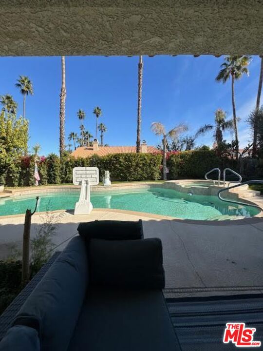 Image 28 of 31 For 408 Oakmont Drive