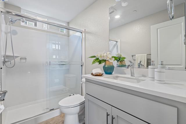 37336 Duckling Ter, Fremont CA: https://media.crmls.org/mediaz/98afc62d-8b9a-42ef-a37e-c8a030b65dc9.jpg
