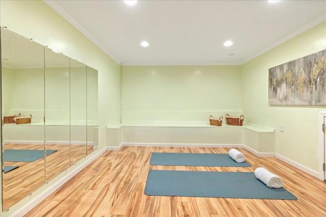 7003 Silver Brook Court, San Jose CA: https://media.crmls.org/mediaz/98b056e0-5dbc-400f-8343-b38bd461ccc4.jpg