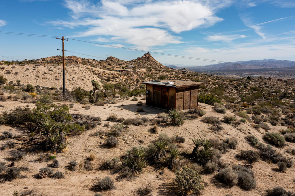 MLS #219138040PS image #2