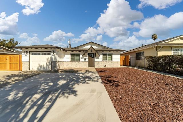 2668 Mozart Avenue, San Jose CA: https://media.crmls.org/mediaz/98b060b8-bd74-41f8-82f1-691d5c1c90a4.jpg