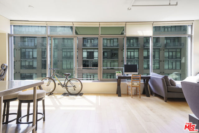 1100 S Hope Street, Los Angeles CA: https://media.crmls.org/mediaz/98b06841-4ef4-40d2-9d78-fa84a3b8b266.jpg