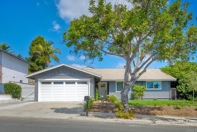 2760 Thunder Drive, Oceanside CA: https://media.crmls.org/mediaz/98b0b333-080a-40a0-ae5b-bb26adfb9a3c.jpg