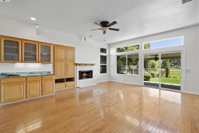 5511 Lanai Ct, Discovery Bay CA: https://media.crmls.org/mediaz/98b24e06-68b9-45e4-ba48-30884e63ea40.jpg