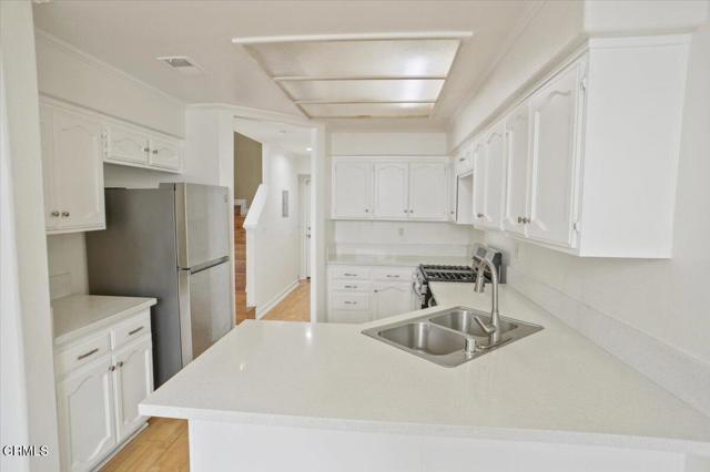 Image 5 of 19 For 18114 Flynn Drive 3602