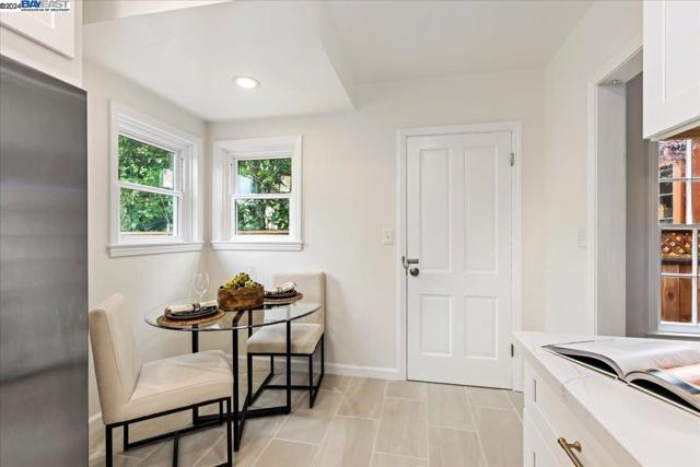 955 Virginia St, Berkeley CA: https://media.crmls.org/mediaz/98b313d7-e327-41b4-ac19-3825deef3622.jpg