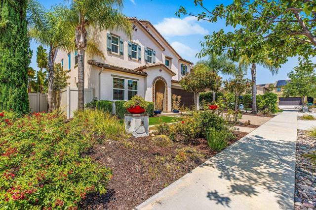 12712 Cloudbreak Ave, San Diego CA: https://media.crmls.org/mediaz/98b3d210-48f9-494c-9072-3b9b65e22091.jpg