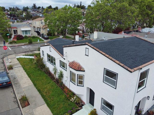 3000 56th Avenue, Oakland CA: https://media.crmls.org/mediaz/98b4f2bc-7a72-4d4a-9beb-a9a2daab83e6.jpg