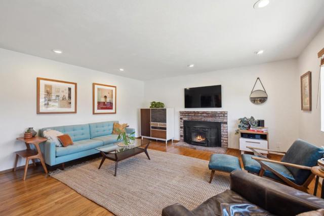 300 4th Street, Montara CA: https://media.crmls.org/mediaz/98b5e699-3df7-4b19-ba7e-36174608a390.jpg