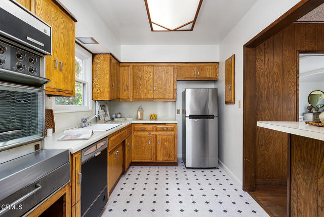 Detail Gallery Image 8 of 25 For 1875 Rose Ave, San Marino,  CA 91108 - 4 Beds | 3 Baths