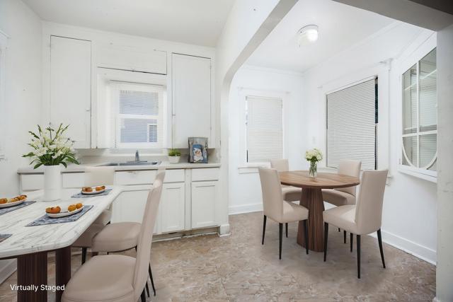4276 35Th St, San Diego CA: https://media.crmls.org/mediaz/98b668f2-5657-4dc2-9ef6-5209e17e510e.jpg