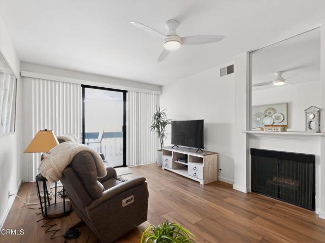 Detail Gallery Image 4 of 33 For 350 Paseo De Playa #206,  Ventura,  CA 93001 - 2 Beds | 2 Baths