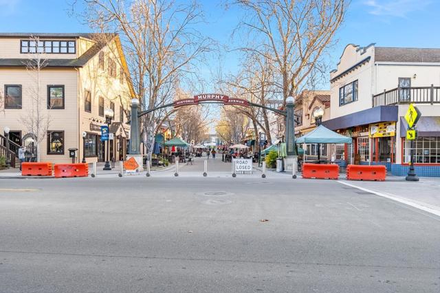 707 Torreya Avenue, Sunnyvale CA: https://media.crmls.org/mediaz/98b6a190-3218-4cac-9e0b-1c5a48acdf88.jpg
