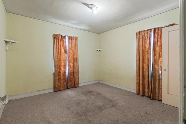 207 Bassett Street, King City CA: https://media.crmls.org/mediaz/98b799ae-c169-4e29-98fa-29d005e82092.jpg
