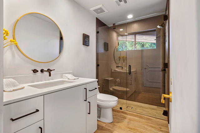 12 Sussex Court, Rancho Mirage CA: https://media.crmls.org/mediaz/98b7c103-0399-4637-a676-2e4433e7edad.jpg