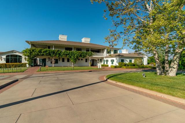 65056695 Eagle Ridge Court, Gilroy CA: https://media.crmls.org/mediaz/98b7f475-9ff0-41bb-9031-a630e7fad1ae.jpg