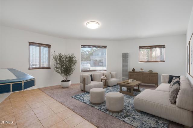 Detail Gallery Image 2 of 40 For 387 389 Highland Dr, Oxnard,  CA 93035 - 4 Beds | 2 Baths