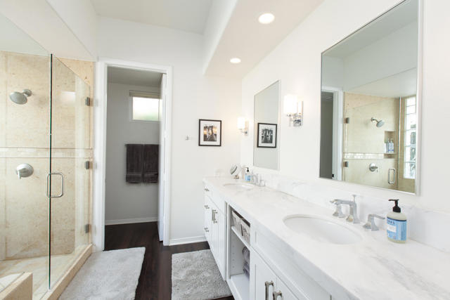 48225 Via Solana, La Quinta CA: https://media.crmls.org/mediaz/98b8de6e-e9da-42d1-939b-52763ce6dcc8.jpg