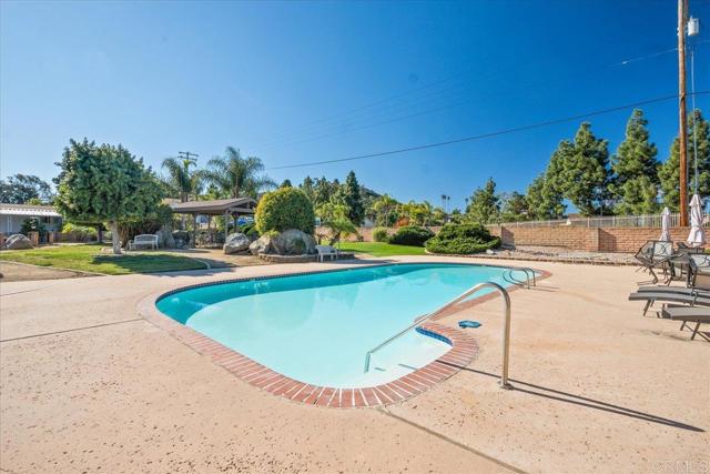 Detail Gallery Image 7 of 33 For 1175 La Moree Rd Spc 24,  San Marcos,  CA 92078 - 2 Beds | 2 Baths