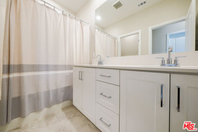 1681 Whitmore Loop, Chula Vista CA: https://media.crmls.org/mediaz/98baa380-271c-4501-8a34-ab6ebc7a4632.jpg